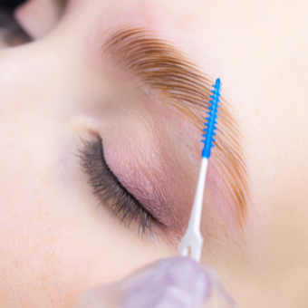 woman receives brow lamination