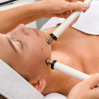 Microcurrent facial